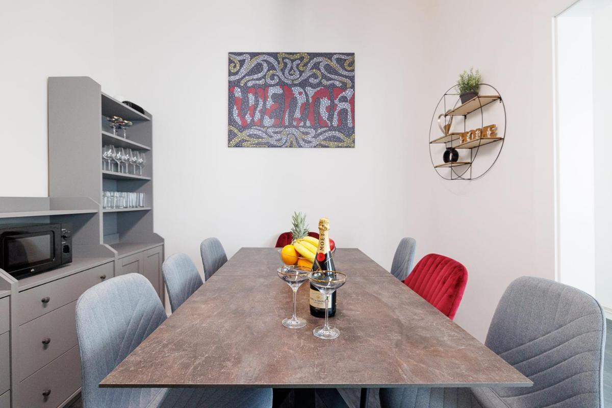 New Shalalaliving Vienna Spacious Home For Family & Friends Esterno foto